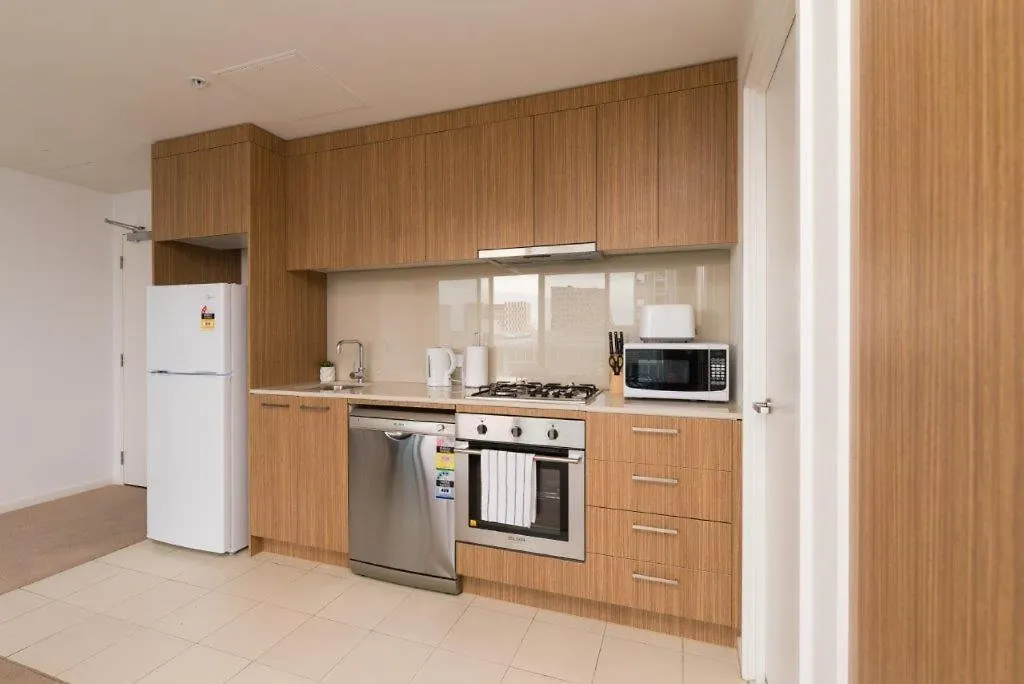 Tasha'S Apartments On Morphett Adelaide Australia