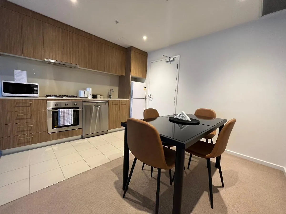 Tasha'S Apartments On Morphett Adelaide