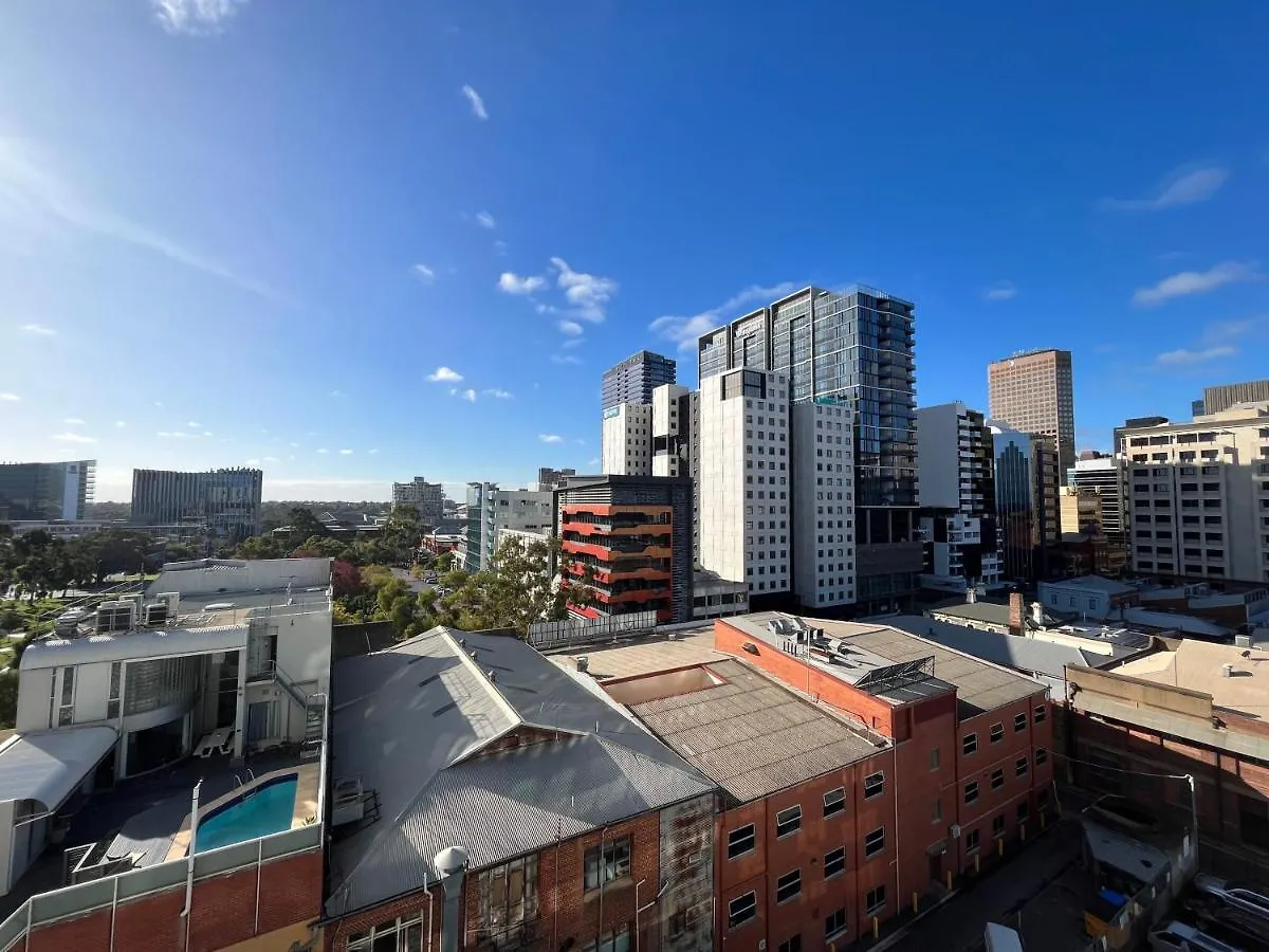 Tasha'S Apartments On Morphett Adelaide Australia