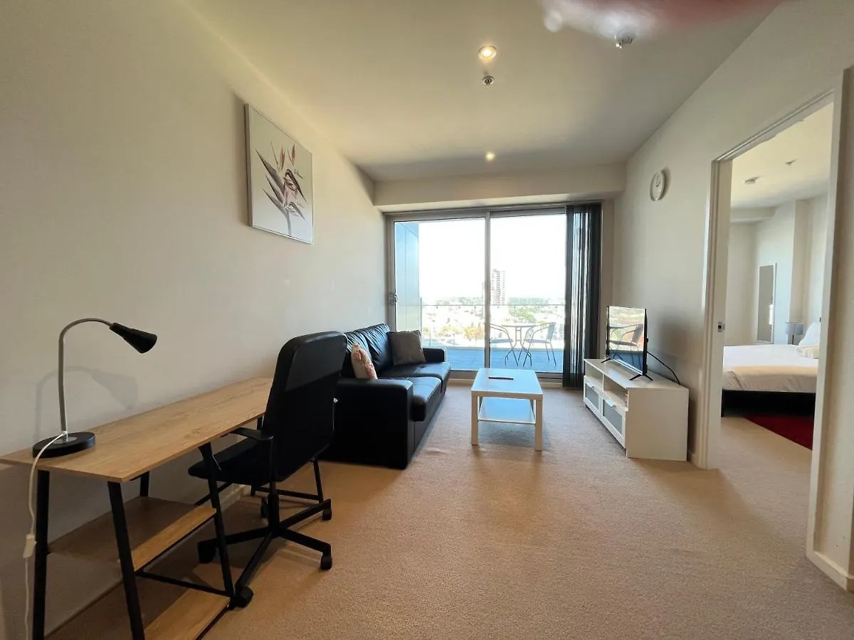 Tasha'S Apartments On Morphett Adelaide
