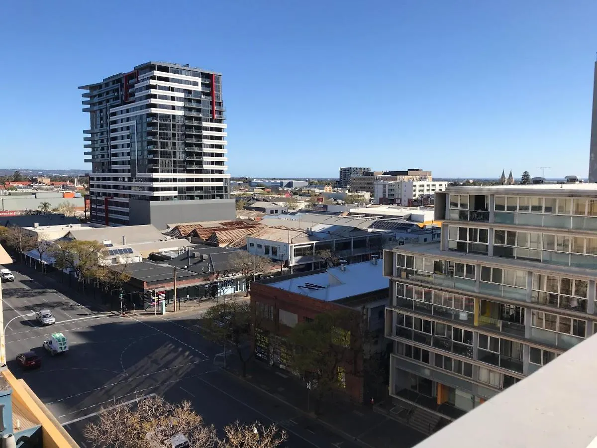 Tasha'S Apartments On Morphett Adelaide