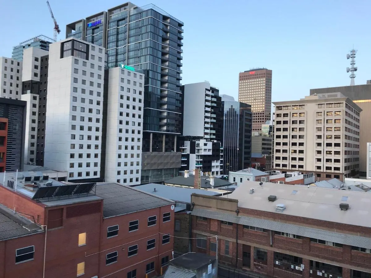 Tasha'S Apartments On Morphett Adelaide