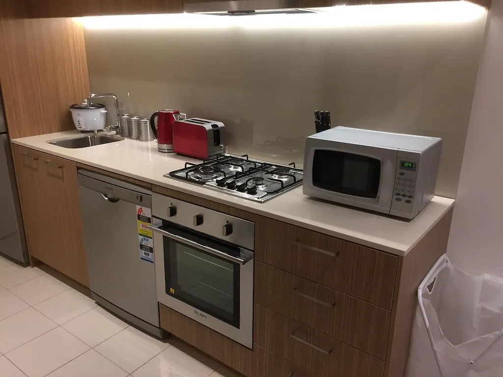 Tasha'S Apartments On Morphett Adelaide 0*,