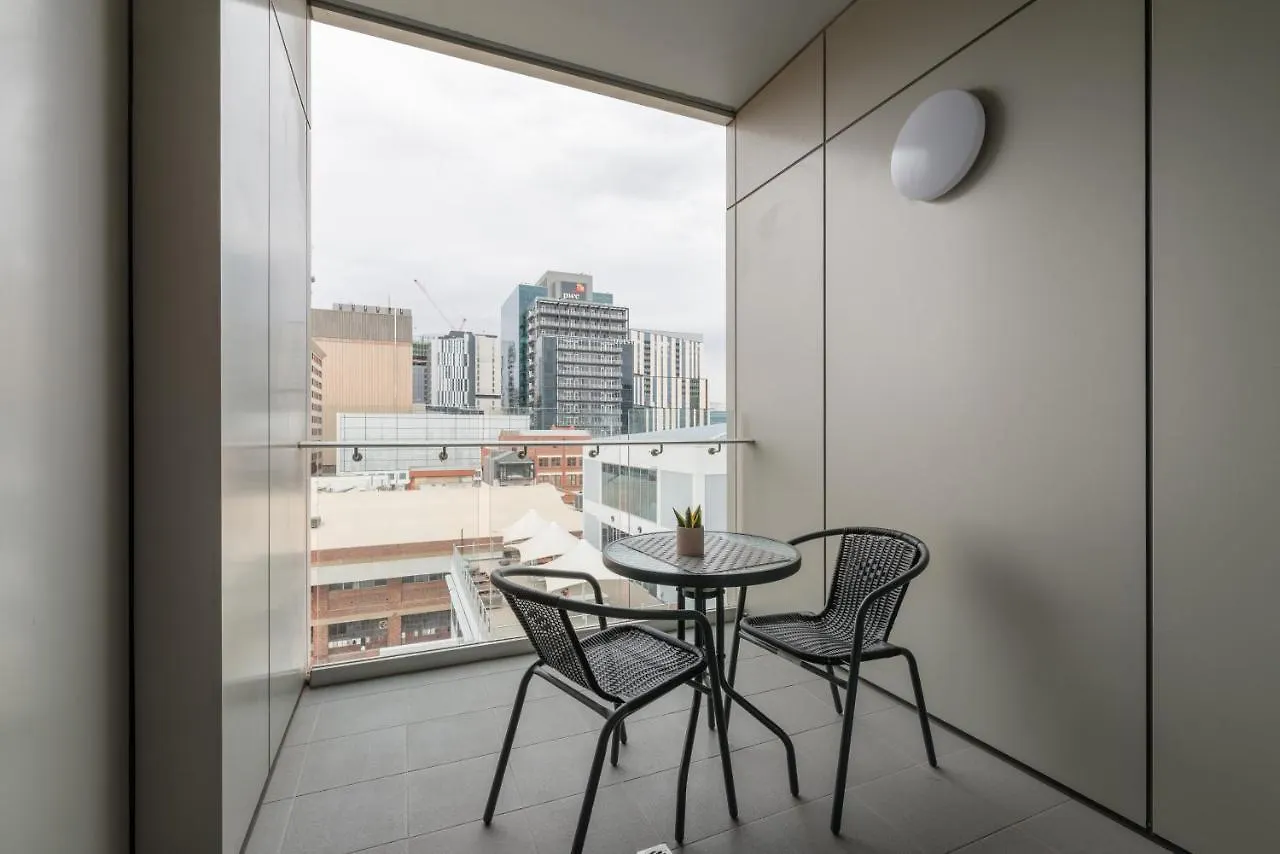 Tasha'S Apartments On Morphett Adelaide Australia