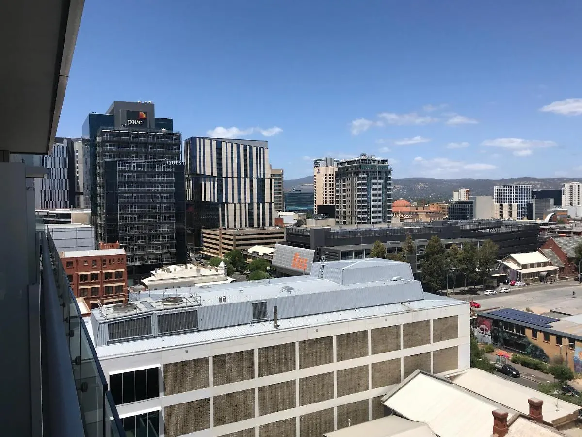 Tasha'S Apartments On Morphett Adelaide Australia