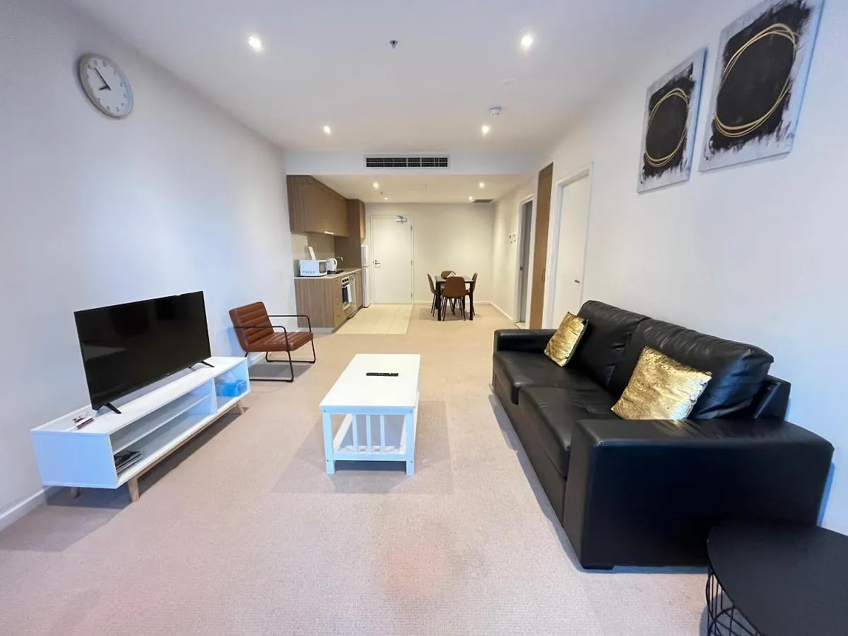 Tasha'S Apartments On Morphett Adelaide 0*,