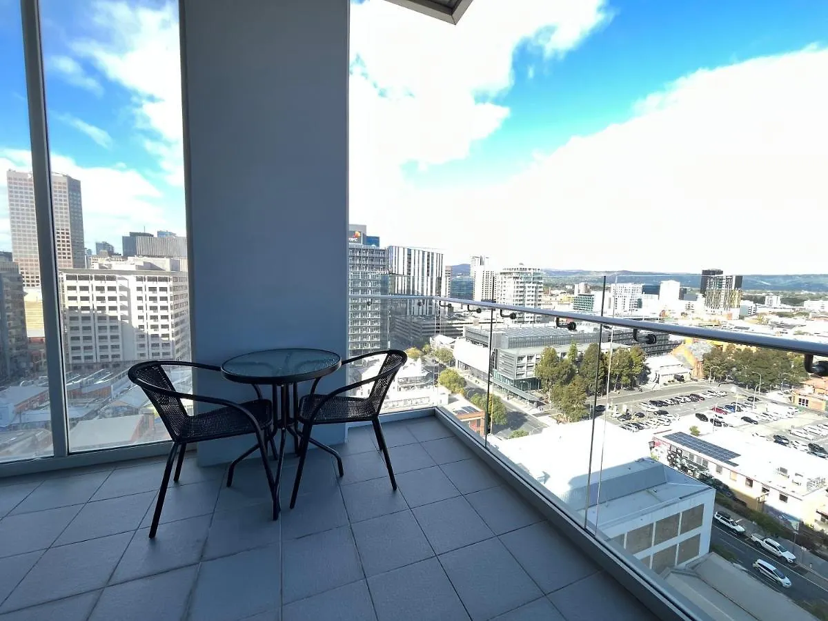 Tasha'S Apartments On Morphett Adelaide Australia