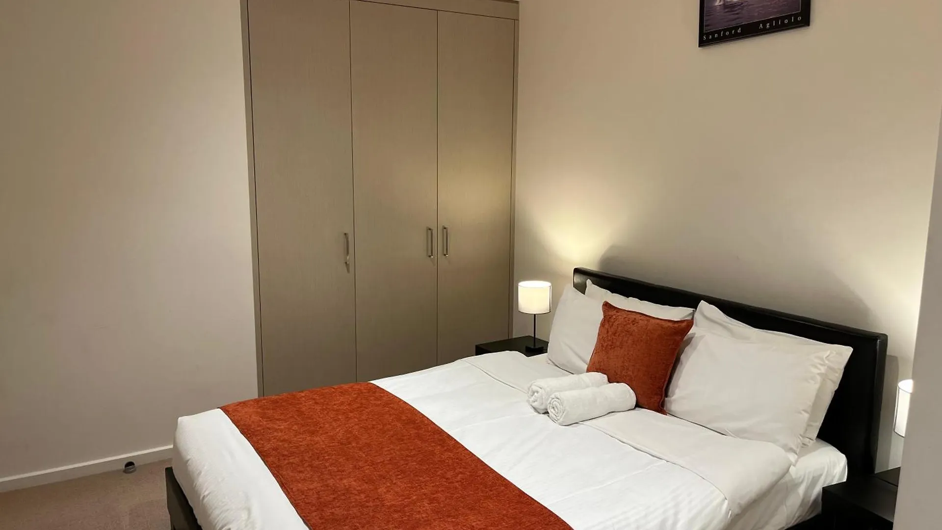 Tasha'S Apartments On Morphett Adelaide