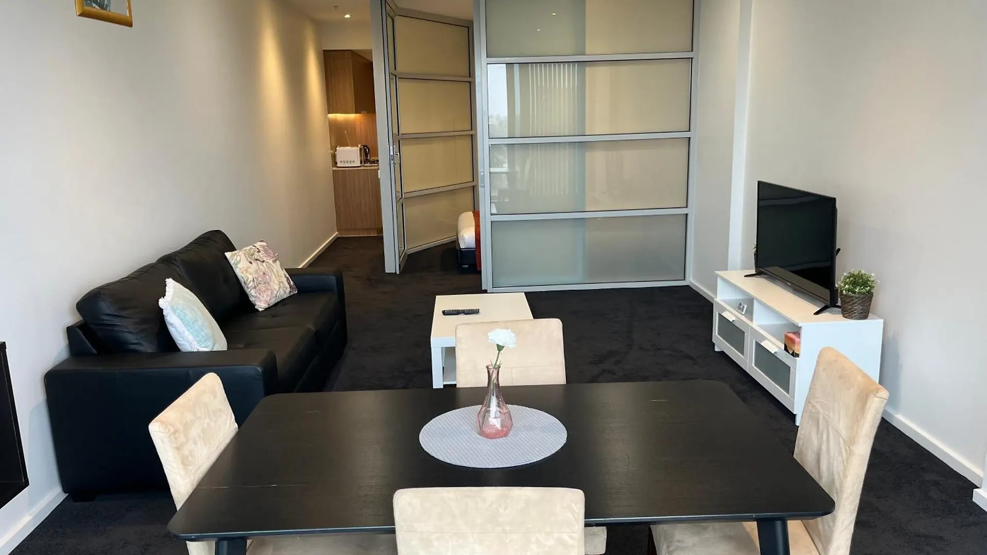 Tasha'S Apartments On Morphett Adelaide