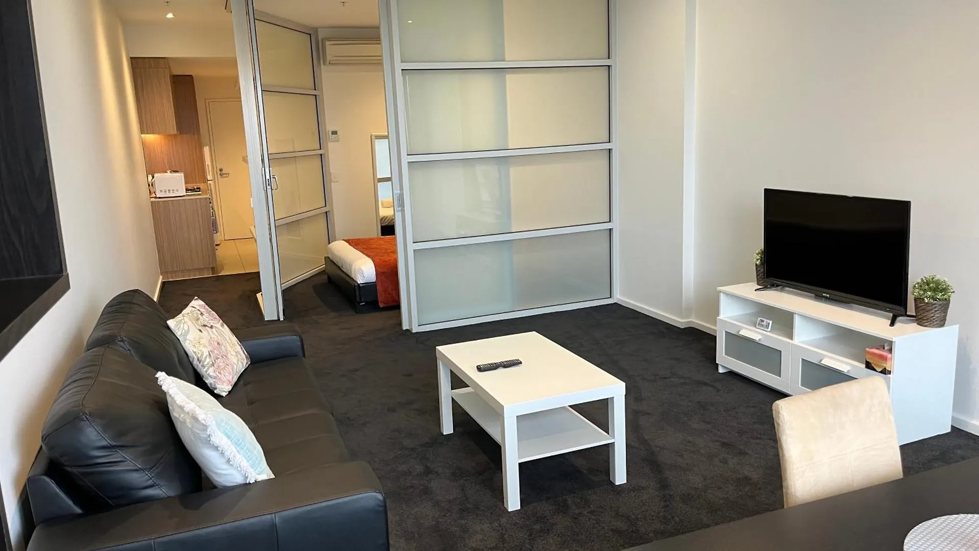 Tasha'S Apartments On Morphett Adelaide 0*,